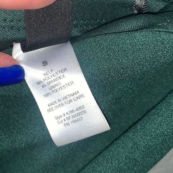 Windsor Emerald Green Gown - Picture 6 of 6